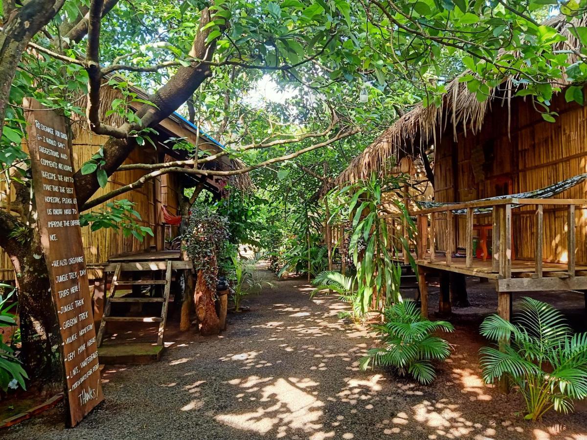 Tribal Village Homestay Banlung Eksteriør billede